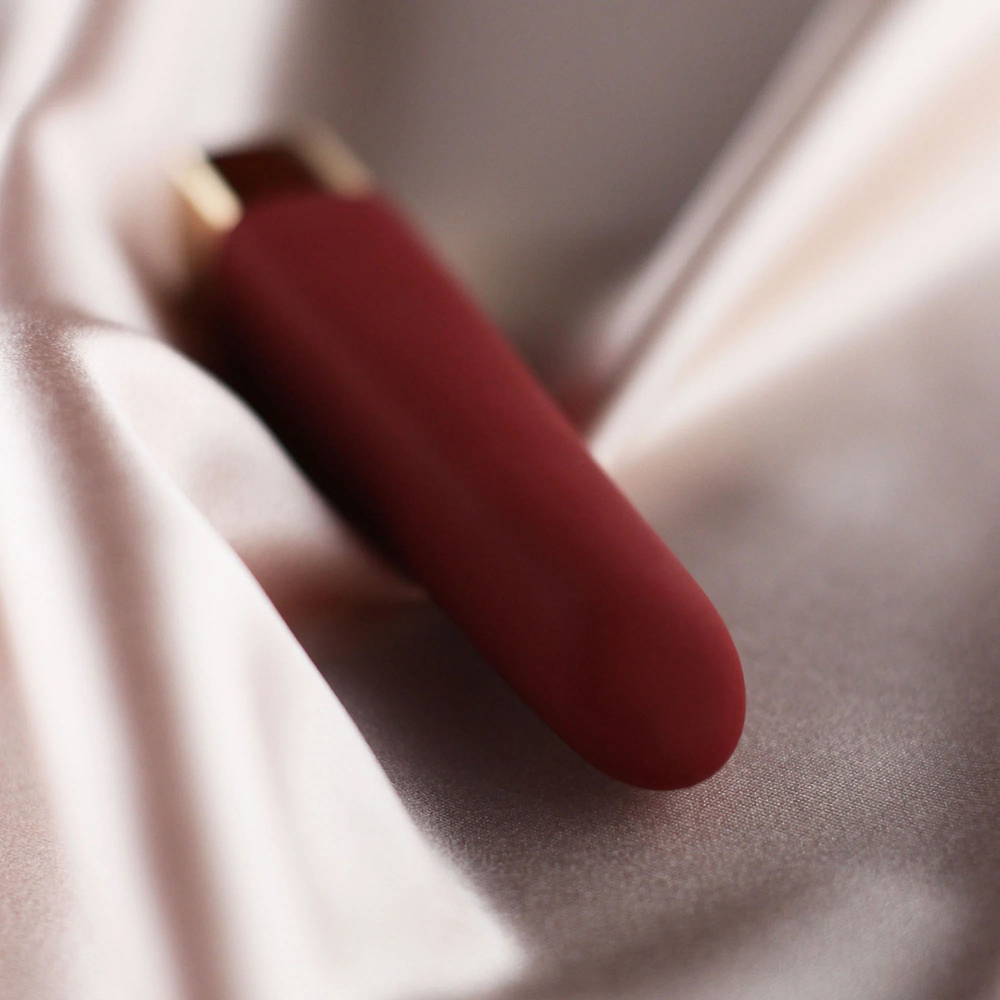 Quinn 10 Modes Silicone Bullet Vibrator Red 2 Quinn 10 Modes Silicone Bullet Vibrator Red - Image 2