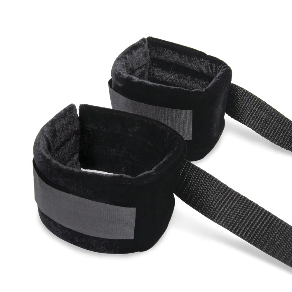 4Pc Bondage Bed Strap & Flogger Kit 3 4Pc Bondage Bed Strap & Flogger Kit - Image 3